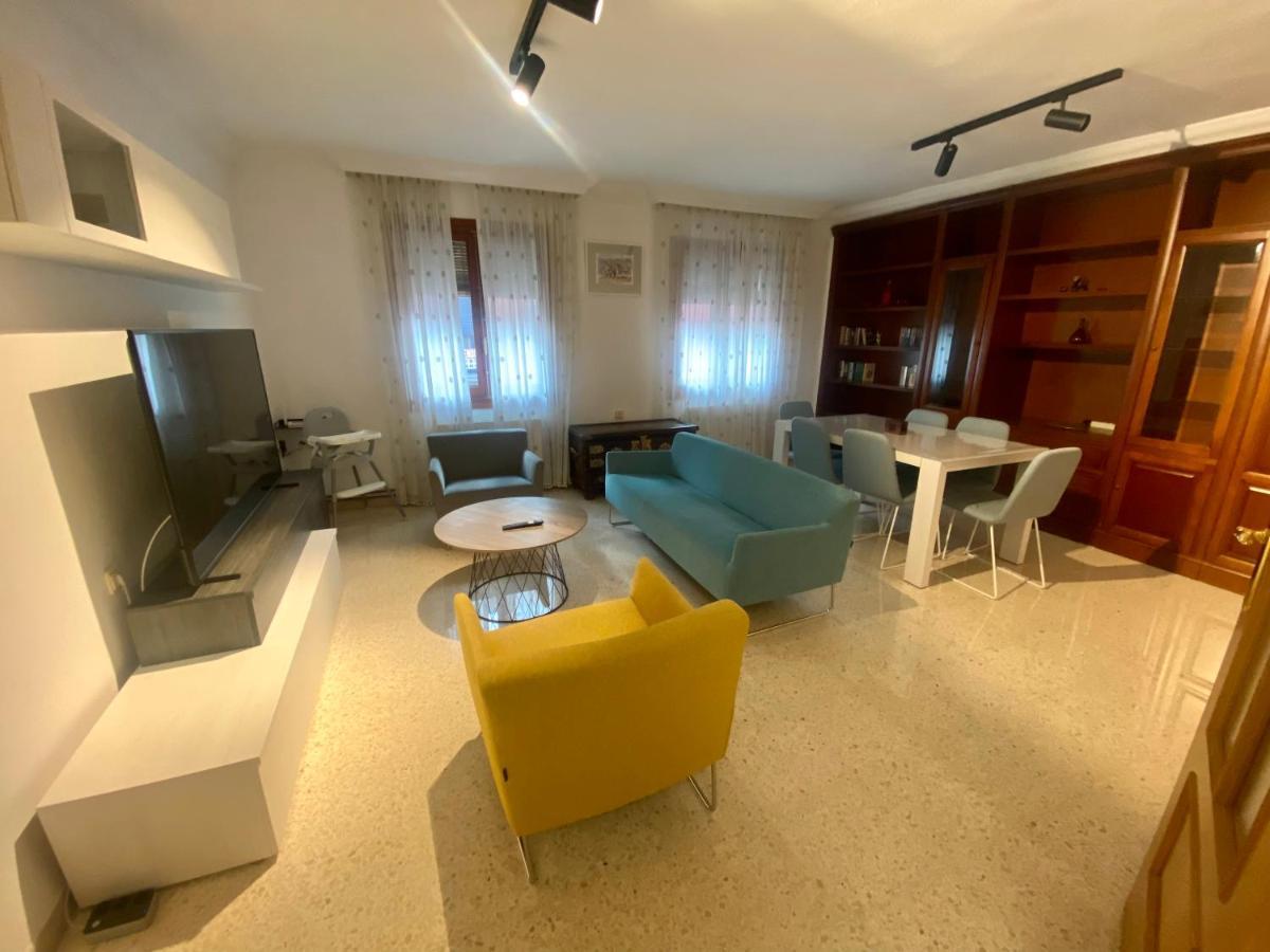 Charming Home In Lorca  Buitenkant foto